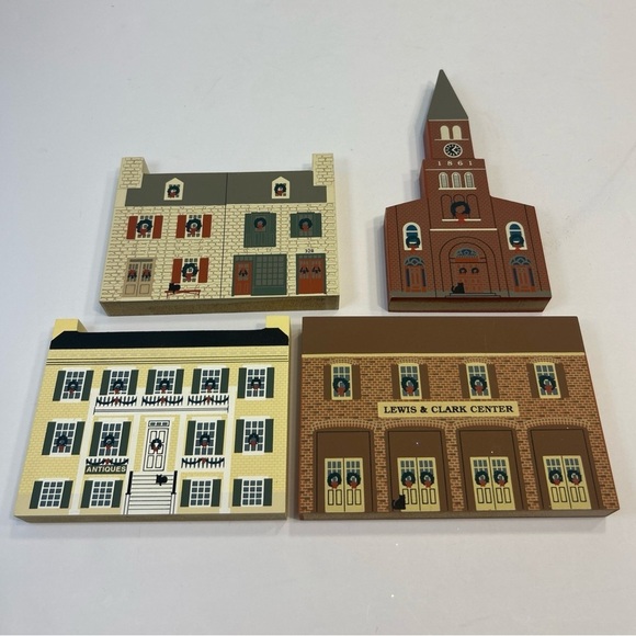Cat's Meow Village Other - Vintage 1993 Cat’s Meow St Charles Christmas Series Wood Buildings Lot Of 4